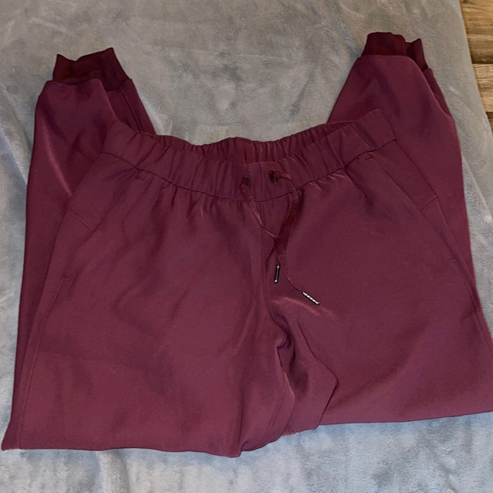 Lululemon joggers